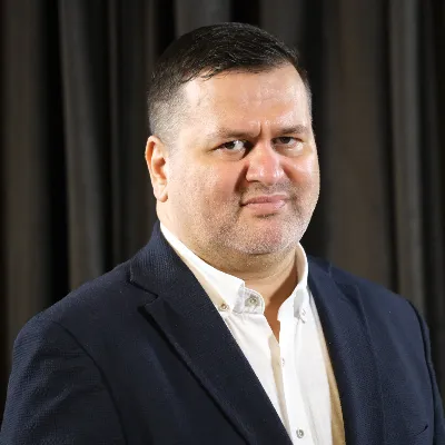 Erhan Gülenç profil fotoğrafı