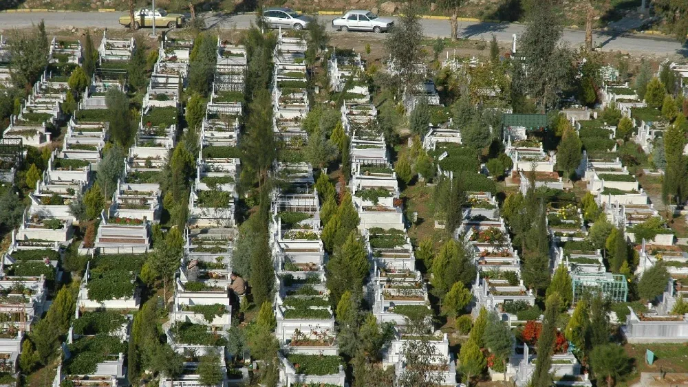 İzmir’e 70 futbol sahası büyüklüğünde yeni mezarlık alanı