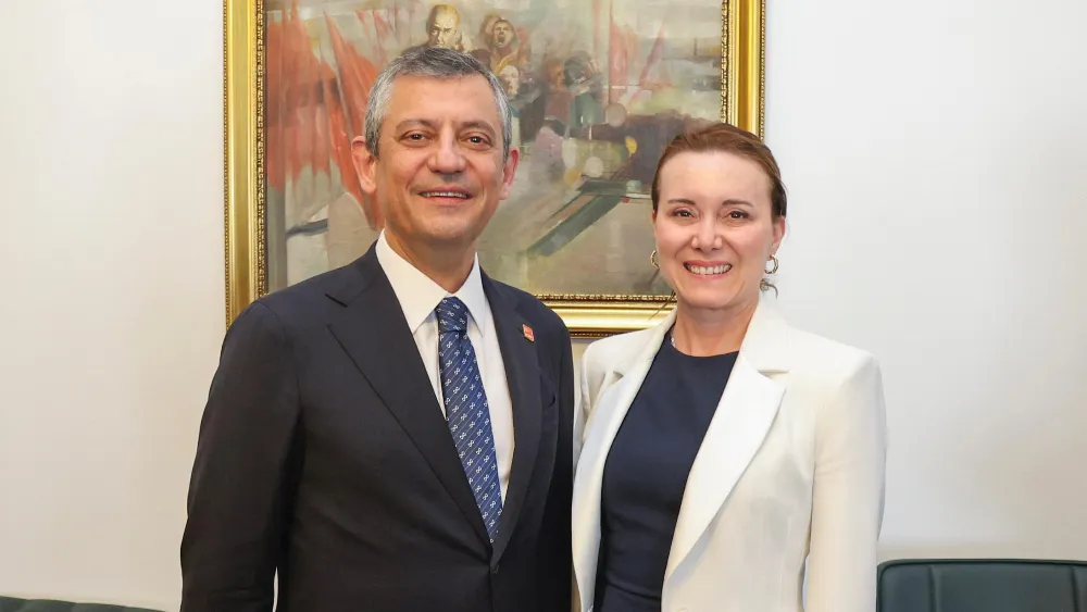 Konak’ta Ferdi Zeyrek Gençlik Merkezi açılıyor: Kurdeleyi Özgür Özel kesecek