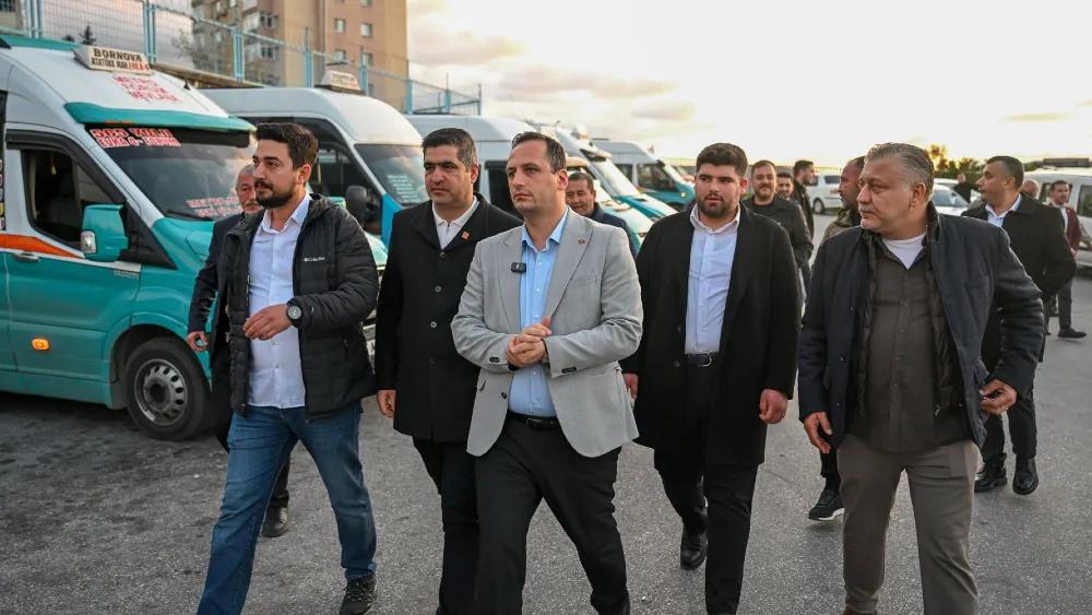 Başkan Eşki minibüsçülerle kahvaltıda buluştu