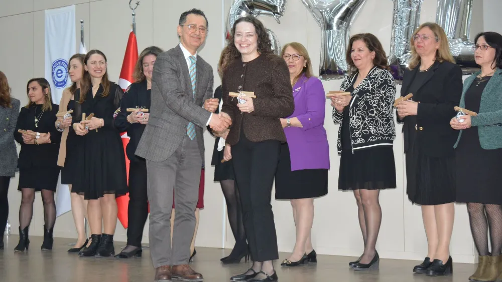 Ege Üniversitesi Hemşirelik Fakültesi’nde akreditasyon coşkusu yaşanıyor 