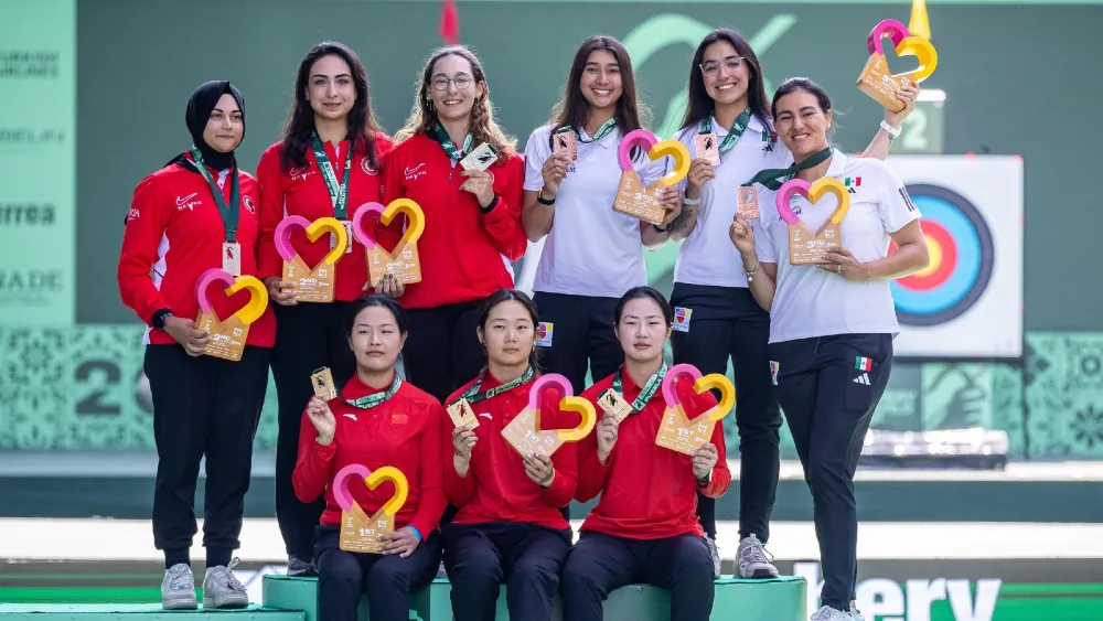 İzmir Büyükşehir’in milli okçusu Yenihayat, dünya kupasında ikinci oldu! 