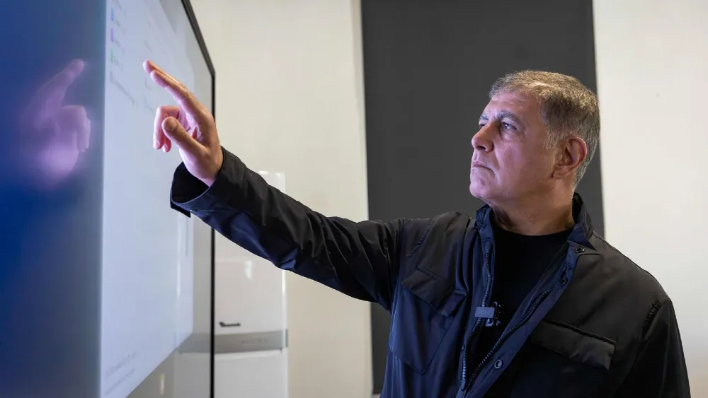 İzmir dijitalde vites yükseltti! Dijital Deneyim Merkezi kapılarını açtı!