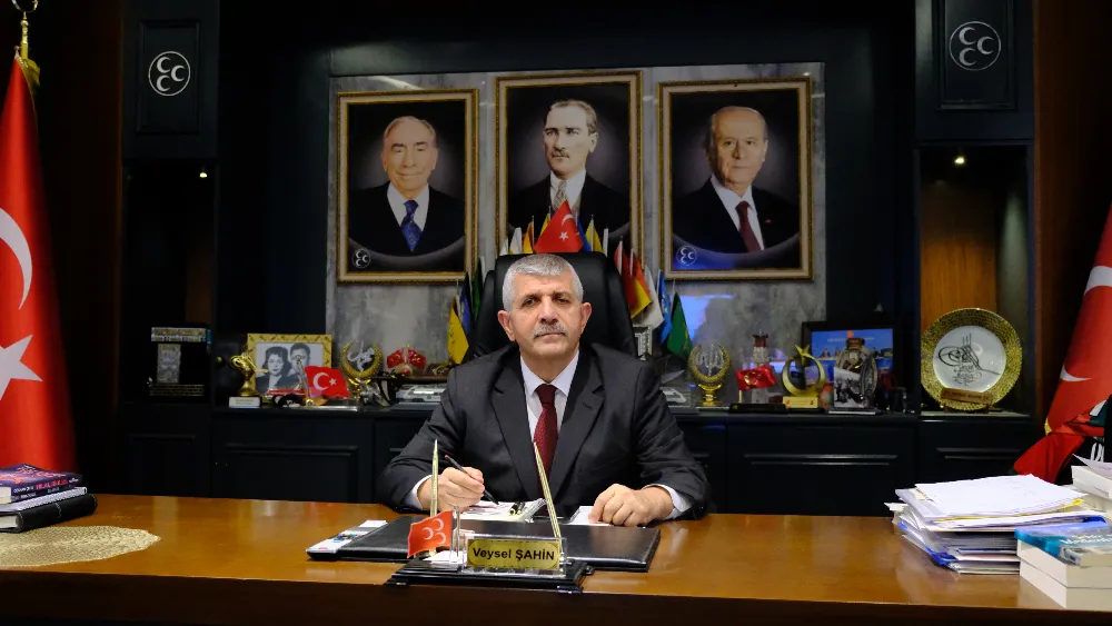 MHP İl Başkanı Şahin’den Tugay’a siyasi komplo yanıtı: Biz kimseye komplo yapmayız, bu çok kötü bir suçlama