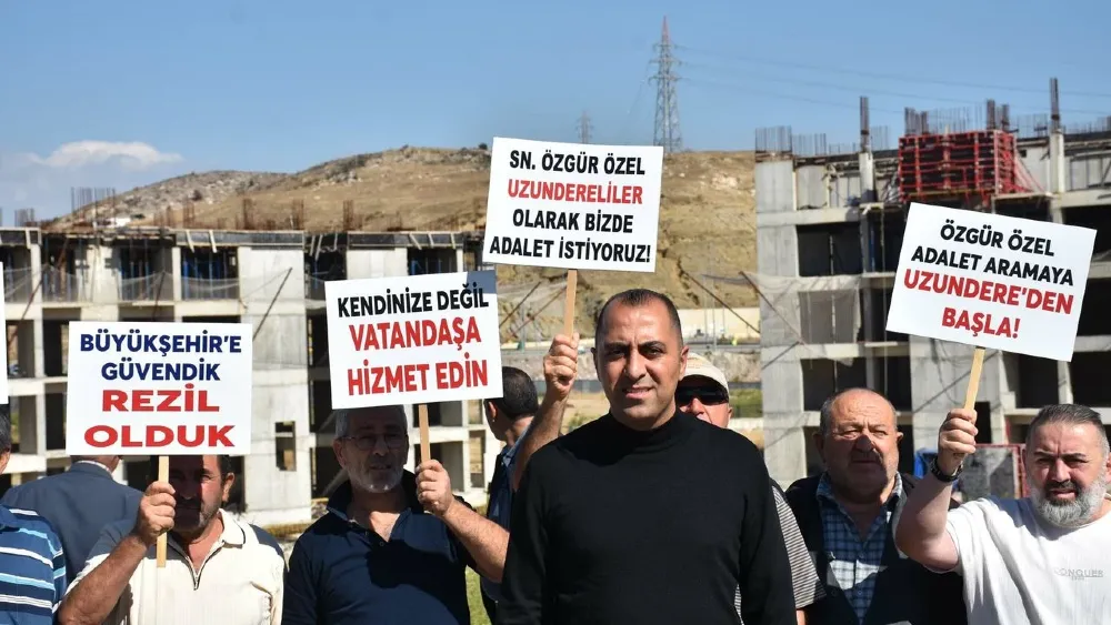 Başkan Tugay'dan Uzundere Kentsel Dönüşüm Platformu sözcüsüne: Yalan söylüyor, iftira atıyorlar, dava açacağız.