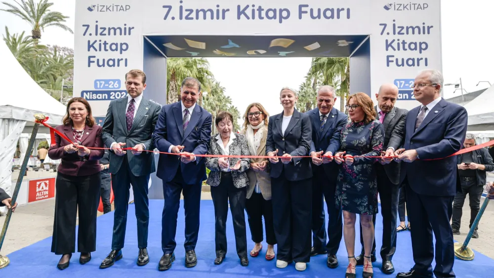 İZKİTAP FEST kapılarını 7. kez kitapseverlere açtı