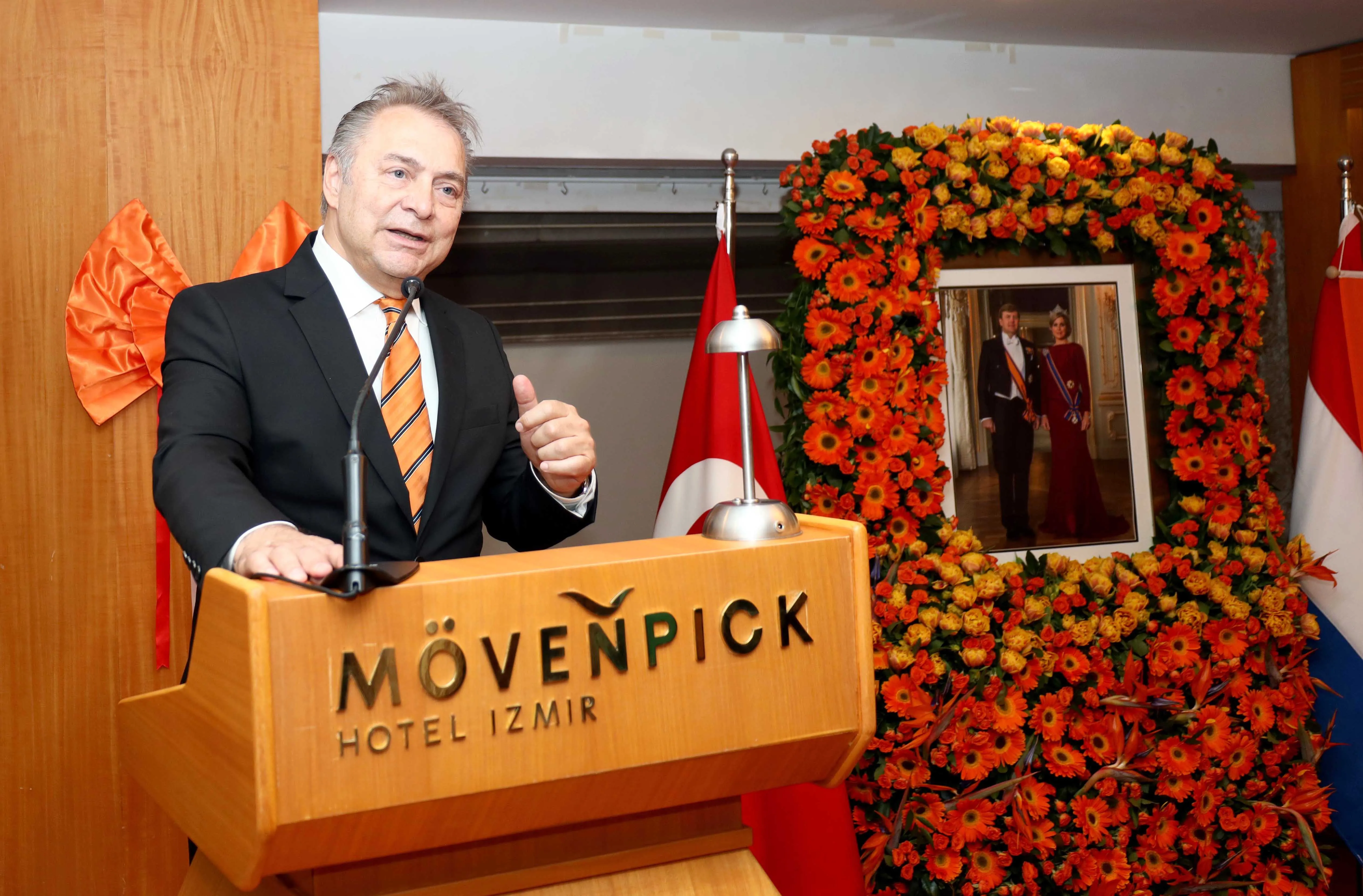 Hollanda İzmir Fahri Konsolosu Oğuz Özkardeş