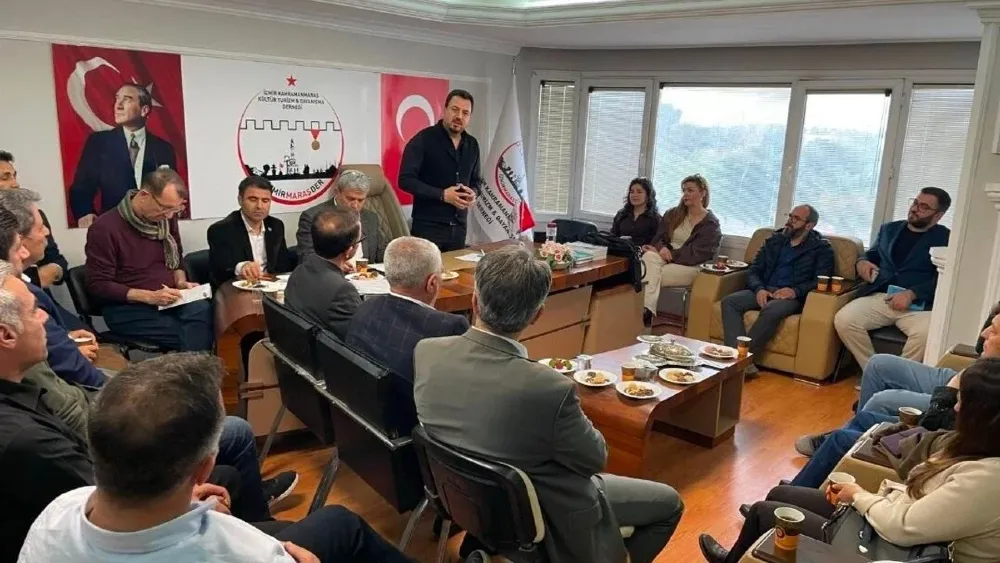 İZMİRMARAŞDER’de Safa Narlı güven tazeledi  