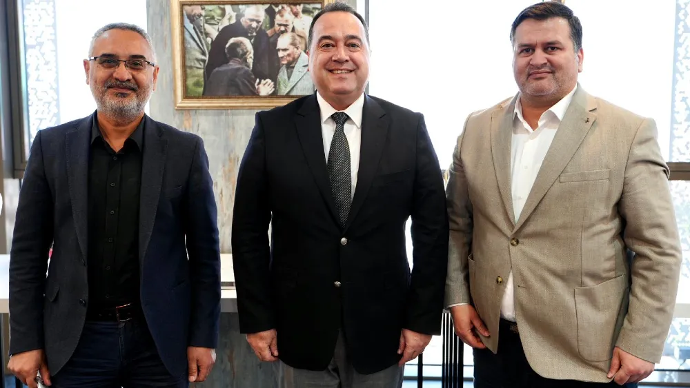 Başkan Dutlulu’dan özel açıklamalar: Ciddi nakdimiz var… 100 ihale ile Manisa’yı bu yaz şantiyeye çevireceğiz…