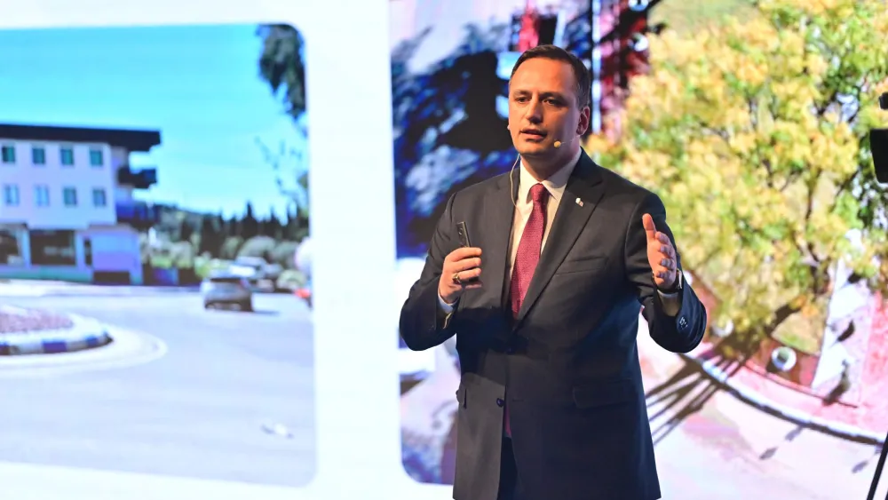 Eşki'den 2 yıl değerlendirmesi… Mescid-i Aksa açılışı ve kent bostanı gururu