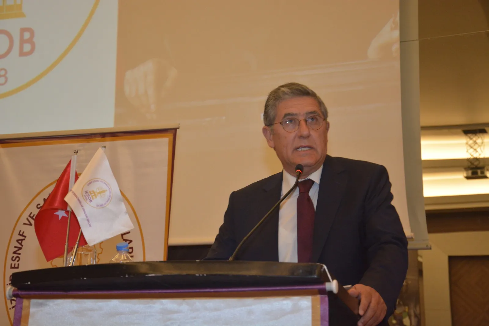 İzmir Servisçiler Odası Başkanı Hasan Basri Bostancı