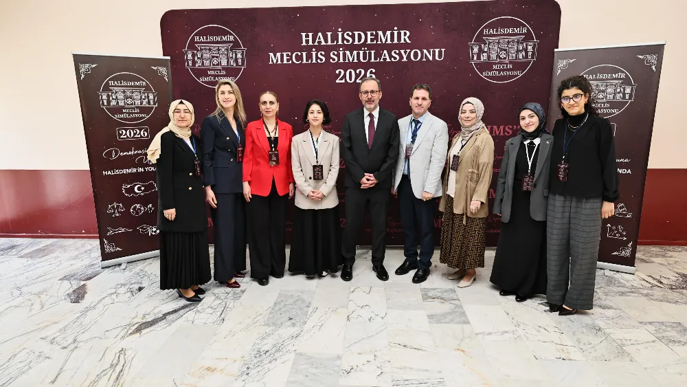 Kasapoğlu: Demokrasi her şeyden önce bir tahammül sanatıdır