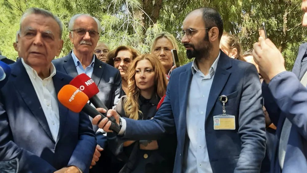 Kocaoğlu: Siyasette adap vardır