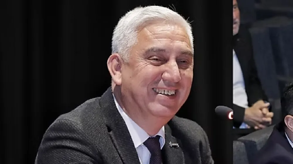 AK Partili İnan’ı ziyaretiyle gündem olan CHP’li başkan, partisinin Meslek Fabrikası mitingine katılmadı