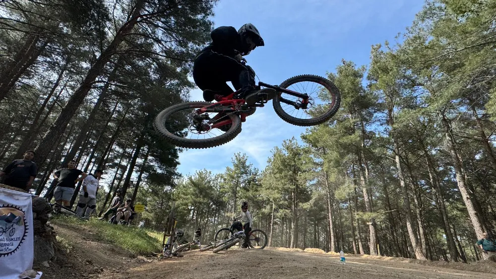 Yeni parkurda adrenalin dolu festival