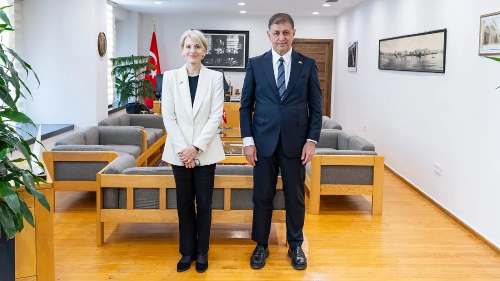 Başkan Tugay, İngiltere Büyükelçisi Morris’i ağırladı: Geleceğimizi güvence altına almalıyız