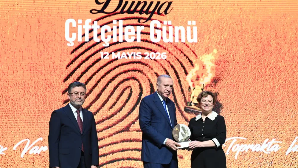 Torbalı Tarımsal Kooperatif Başkanı'na Külliye’den başarılı çiftçi ödülü