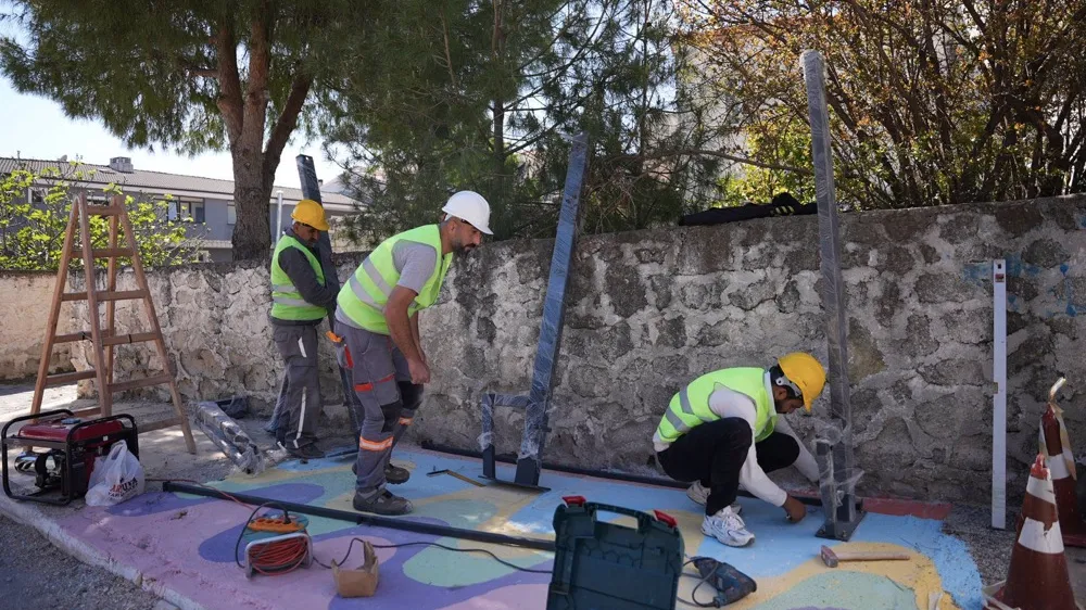 Çeşme Belediyesinden trafik güvenliği için kapsamlı çalışma 