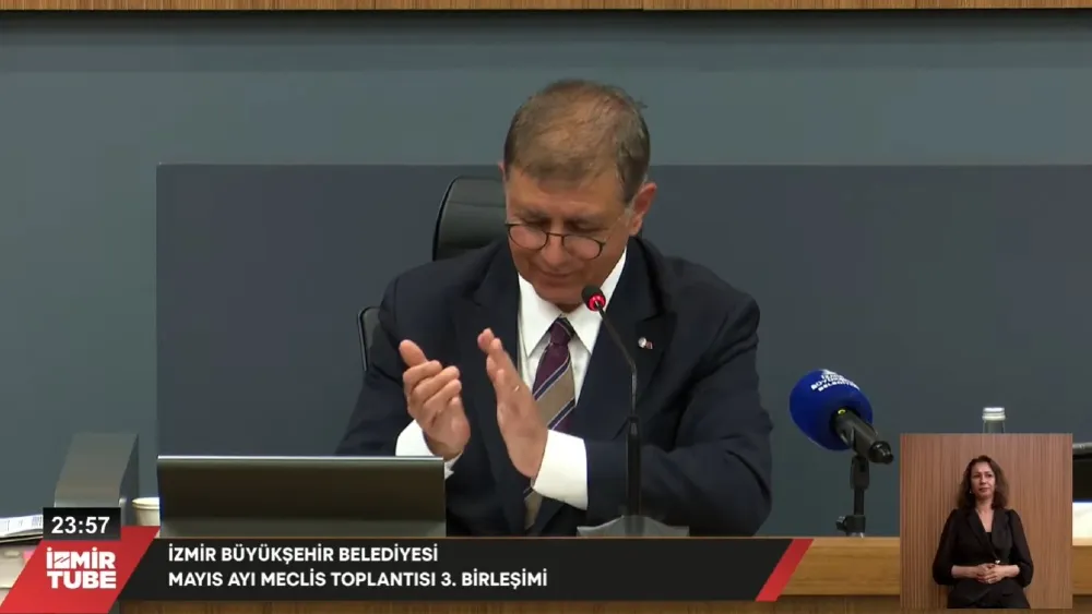 Büyükşehir’in kesin hesabı oy çokluğu ile kabul edildi, Tugay, 00.00’a kadar mesai yapan meclisi alkışladı!