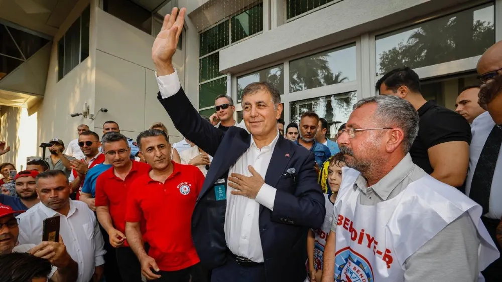 Tugay’dan mücadeleye devam mesajı: Tek değil arkamızdan saldıran sinsi ve hain bir başka cepheyle de savaşıyoruz