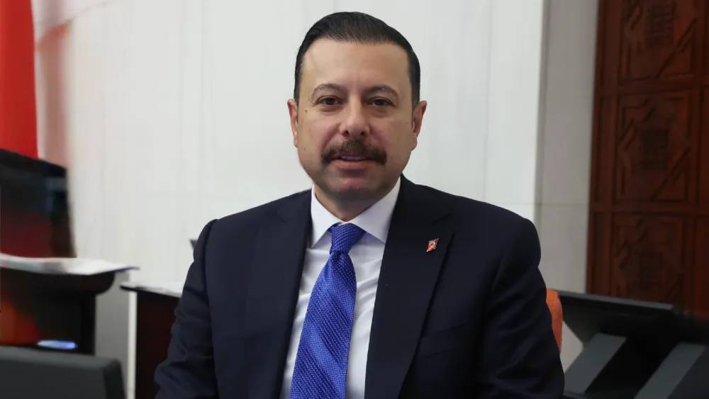 AK Partili Kaya’dan Başkan Tugay’a, yalancılık ithamı: Yalancılığı kendi partisinin İl Başkan Vekili tarafından tescil edilmiş CHP’li Belediye Başkanı