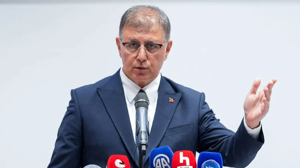Başkan Tugay, İtalya programını kesip İzmir’e dönüyor
