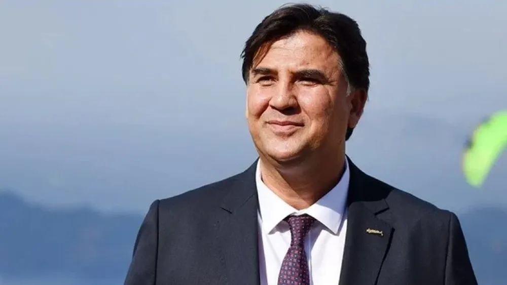 Fethiye Belediye Başkanı'na silahlı saldırı! Bacağından vuruldu!