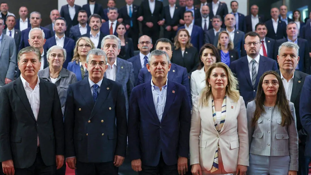 Özel'den kapalı toplantıda çok çarpıcı sözler: ‘Beni ve arkadaşlarımı ihraç edebilirler’