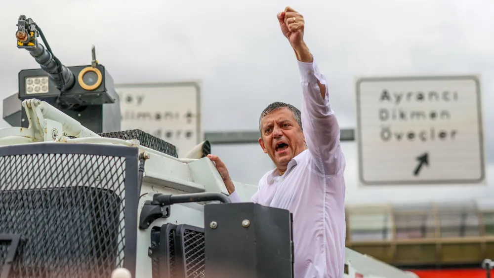 Özgür Özel yarın Cumhuriyet Meydanı'nda İzmirlilere hitap edecek