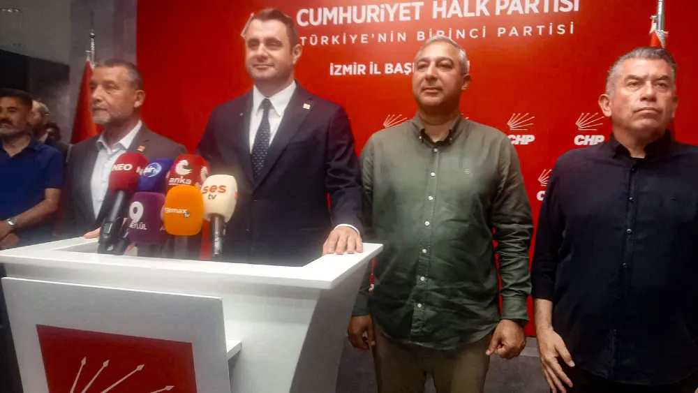 CHP’den tüm İzmirlilere çağrı: Yarın 12.00’de Cumhuriyet Meydanı’na bekliyoruz!