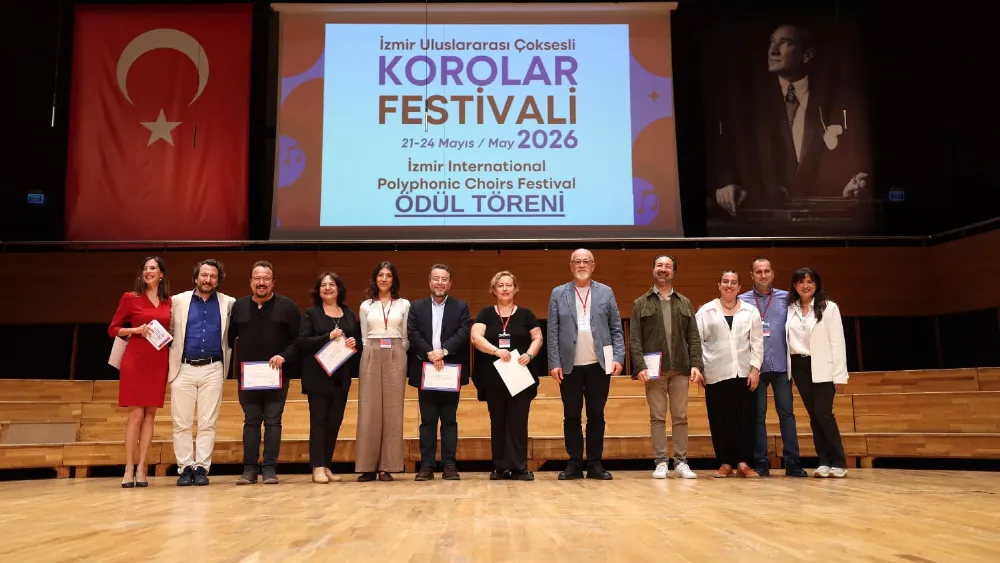 Binlerce koro sanatçısı büyük finalle ödüllerini aldı