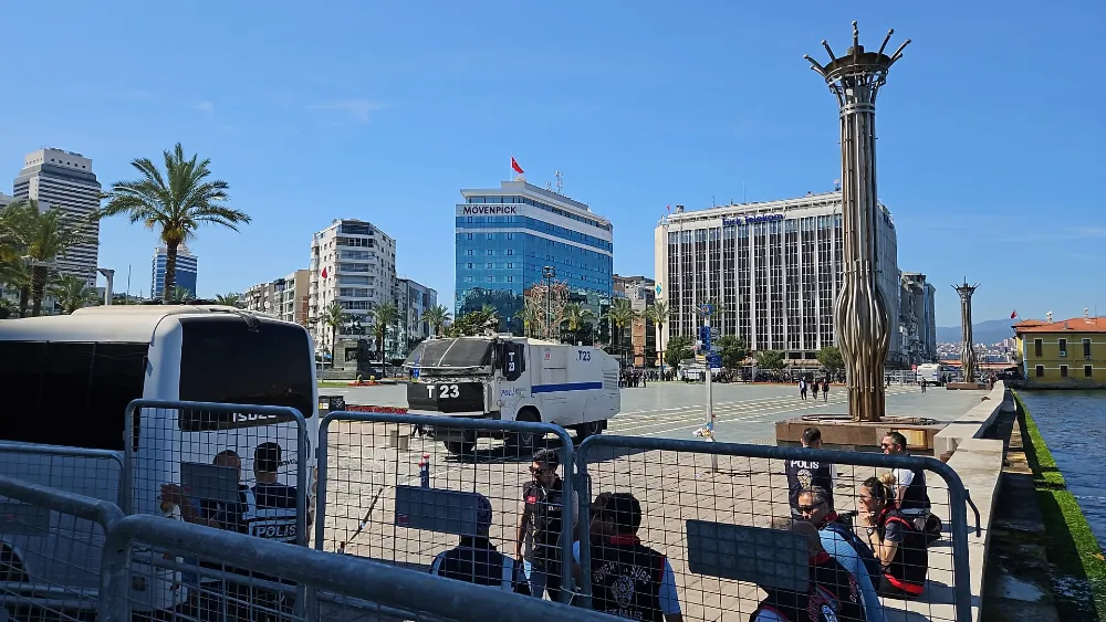 Cumhuriyet Meydanı'nda polisten ‘Özel’ önlem!