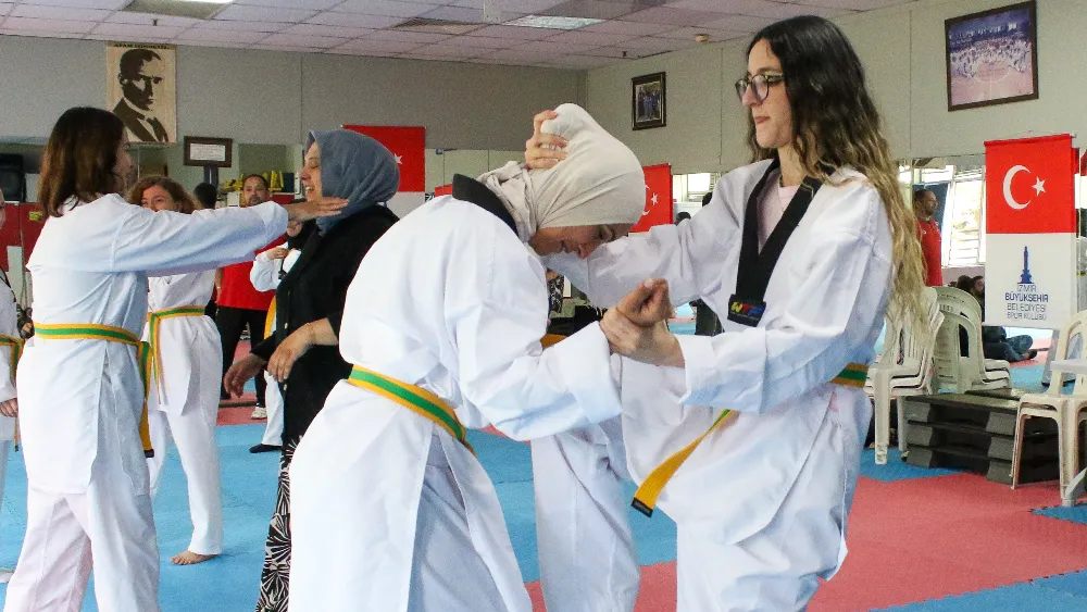 Büyükşehir’in tekvando kursuna kadınlardan yoğun ilgi