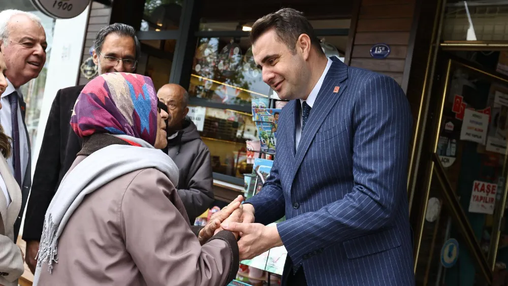 CHP'li Güç'ten AK Partili vekillere yanıt: Halktan kopuklar… Esnafın gündemi İnciraltı ve Çeşme projesi değil!