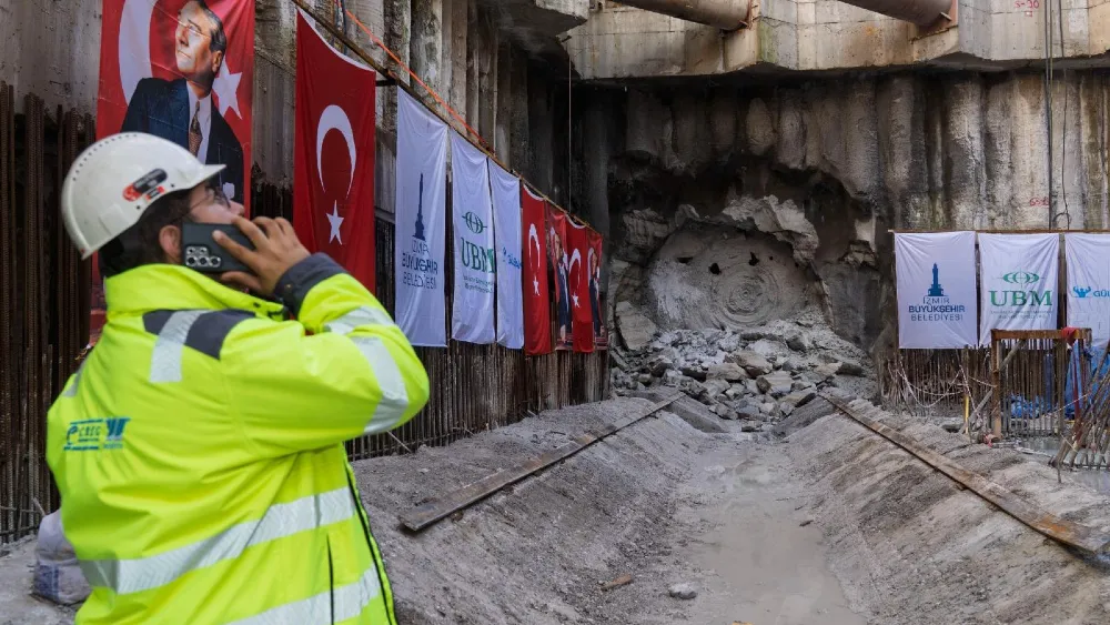 Ednan Arslan: Kara propaganda yapanlara inat, o metro Buca'ya varacak!