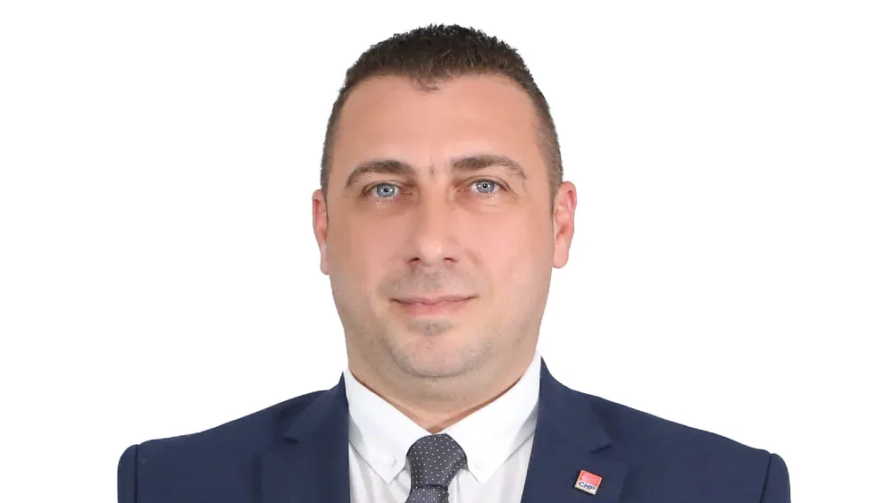 Karabağlar Meclisi’nde paylaşımı kavga çıkaran meclis üyesinden özür açıklaması: İzlemeden paylaştım!