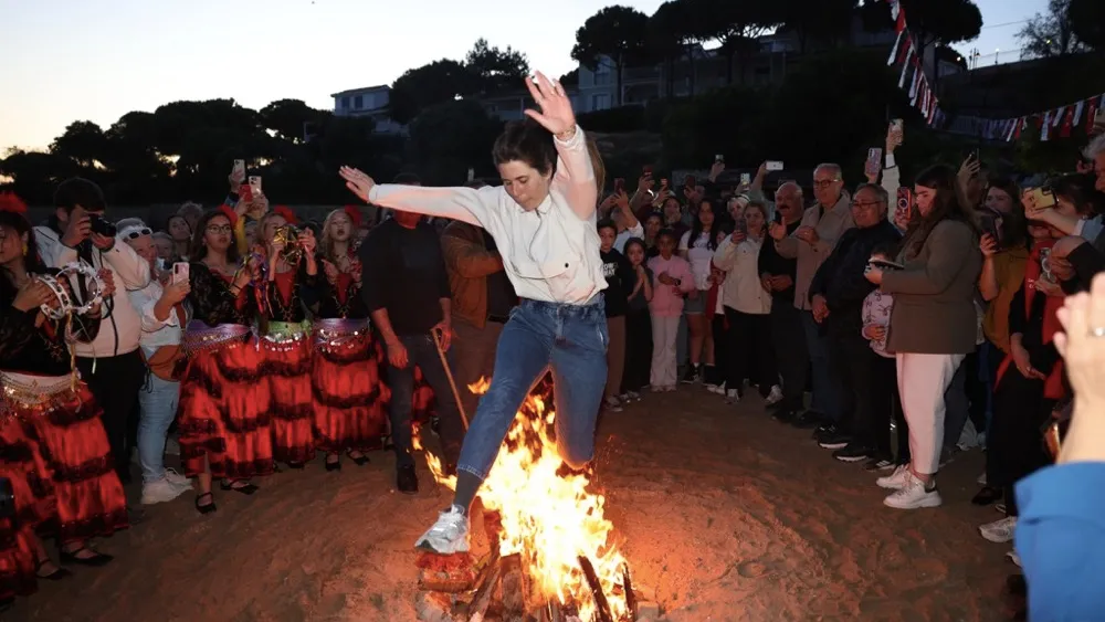 Çeşme’de Hıdırellez üç noktada coşkuyla kutlandı