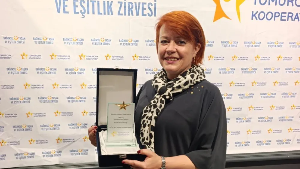 KEDİ Otizm’in yaşam için tuttuğu nöbete Altın Dokunuş ödülü