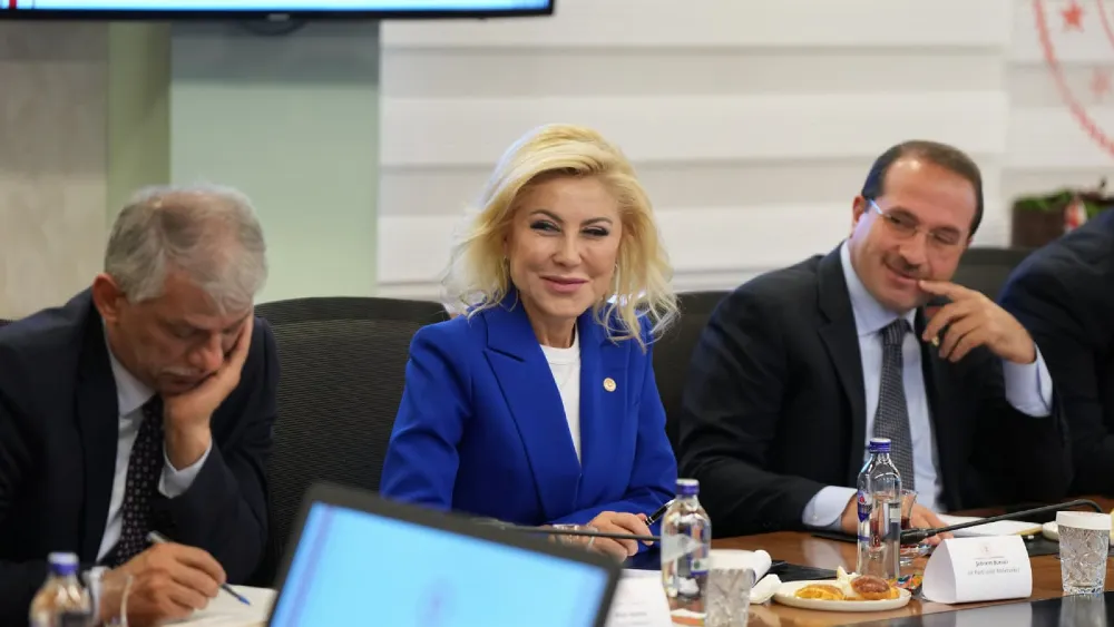 Bursalı Aksoy: Çeşme Turizm Projesi İzmir’in geleceğine yapılan stratejik bir yatırımdır