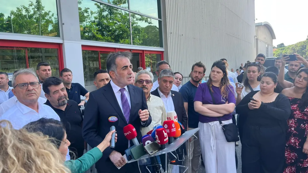 Meclis üyeleri toplantısı bitti...CHP Sözcüsü Candaş Yeter: MYK kararını tanımıyoruz!