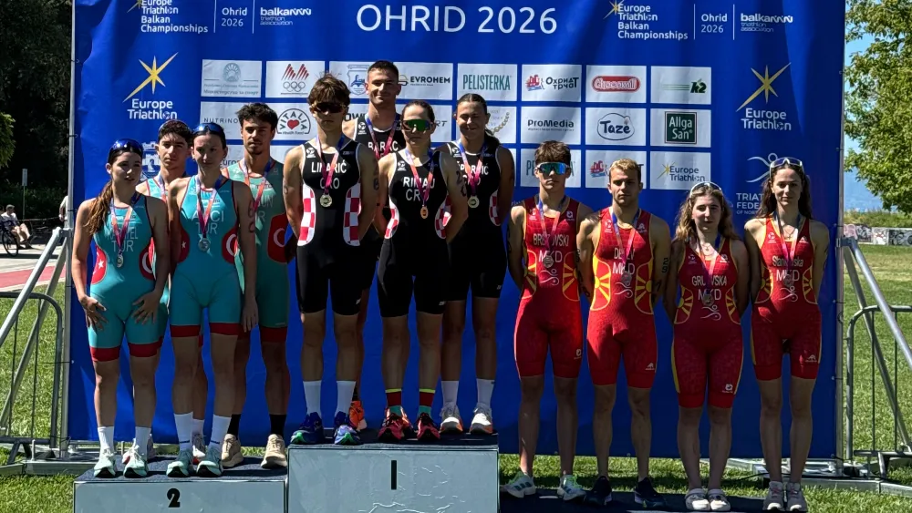 Büyükşehir’in sporcuları gümüş madalya ile döndü