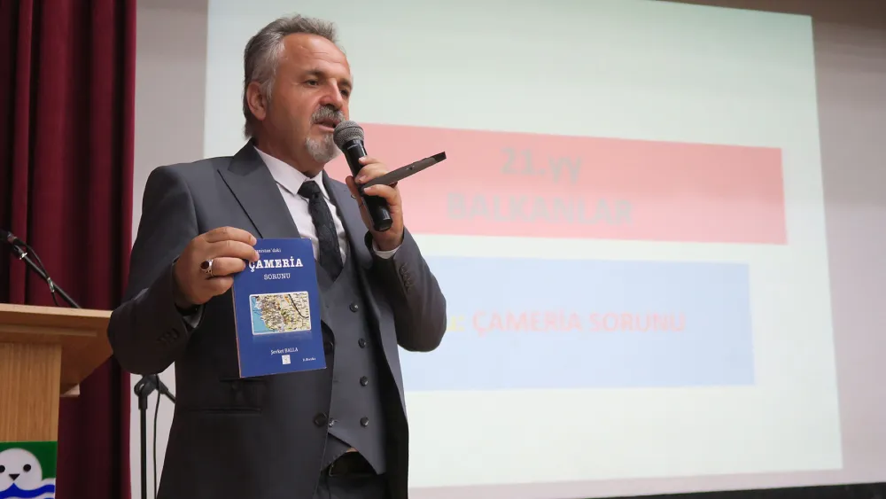 Karşıyaka Belediye Meclis Üyesi Şevket Balla CHP’den istifa etti