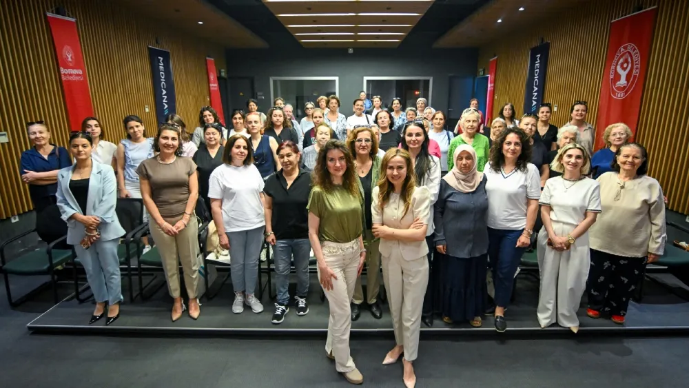 Anneliğin görünmeyen yükü Bornova’da konuşuldu
