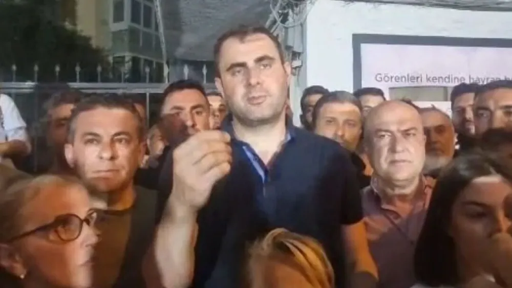CHP'li Güç'ten açıklama: Arkadaşlarımızın az olduğu bir saatte kapıyı kırıp girdiler
