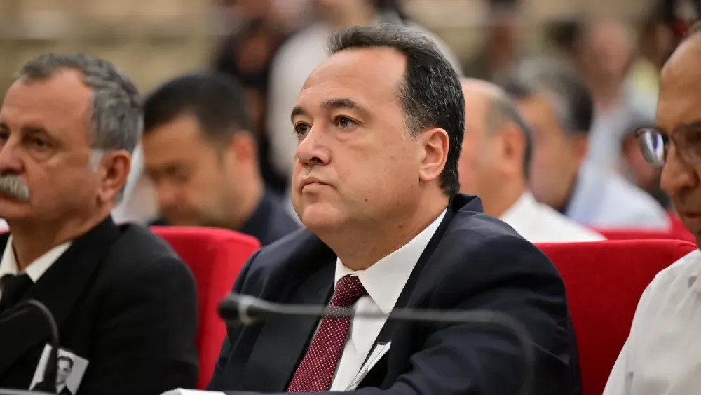 Başkan Dutlulu’dan ‘komisyoncu vekil’ paylaşımı