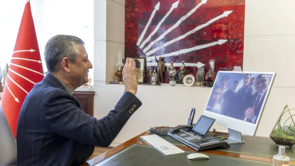 Özel, İzmir örgütüyle zoom üzerinden konuştu: Biz ayrılsak da bazı başkanlar istifa etmeyecek!