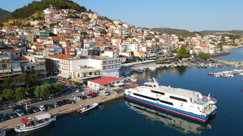 İzmir’in bir deniz kapısı daha kapandı… Alsancak-Midilli seferleri iptal!