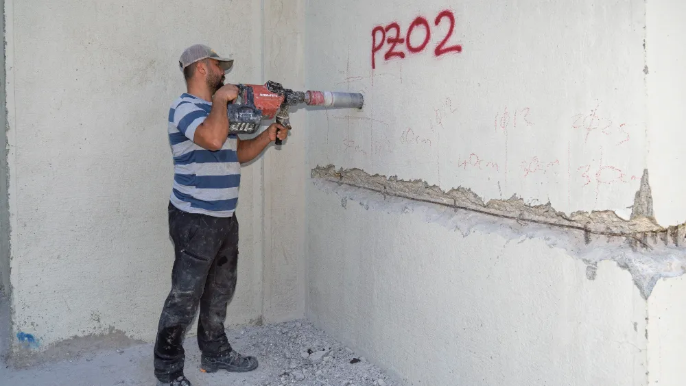 İzmir’in simgesi Paraşüt Kulesi yeniden ayağa kalkıyor