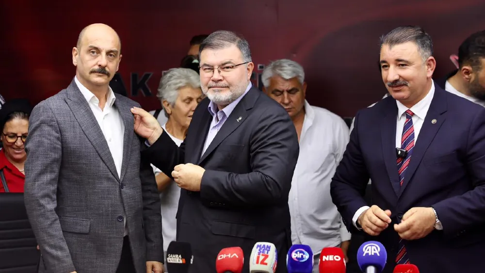 Saygılı: Çöp, çamur, çukur diye konuşulan İzmir’den irtikap, rüşvet, hırsızlığın konuşulduğu bir İzmir'e geldik