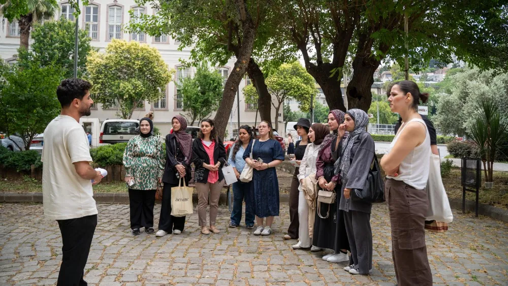 Tarık Dursun K.’nin izinde İzmir turu